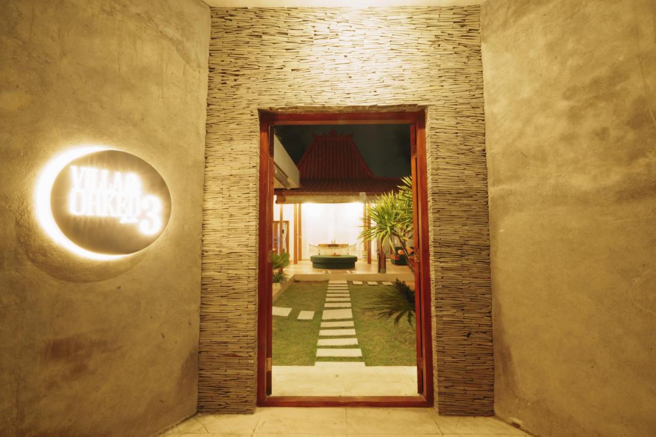 Villa Orked 3 With Family Room Seminyak Bagian luar foto