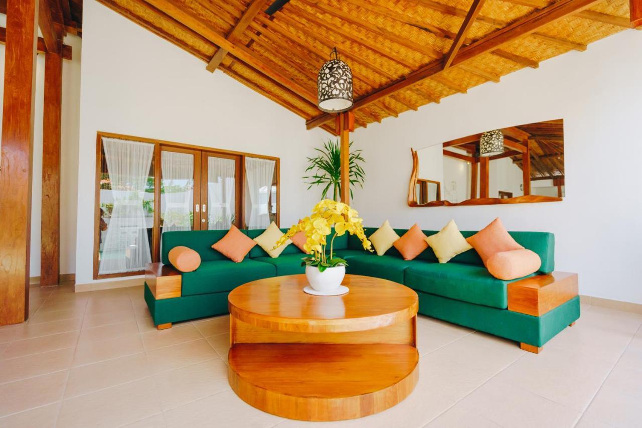 Villa Orked 3 With Family Room Seminyak Bagian luar foto
