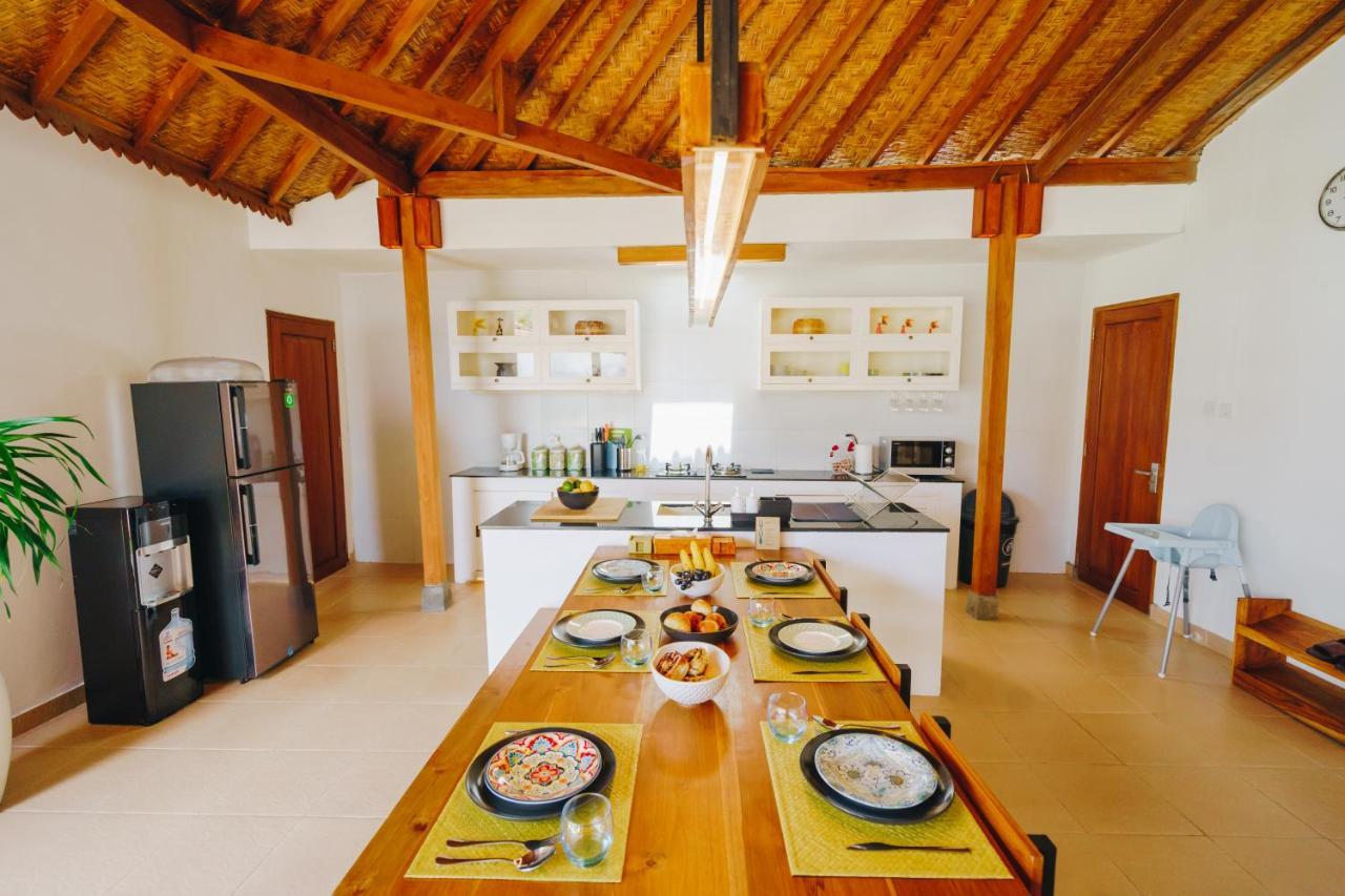 Villa Orked 3 With Family Room Seminyak Bagian luar foto